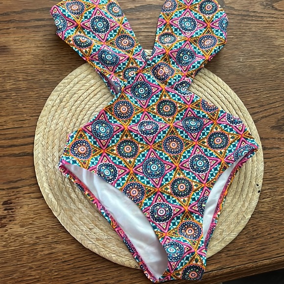 Volcom One State Aztec Print Cutout One-piece Swimsuit Size XS - Picture 8 of 12